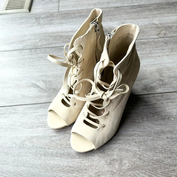Sam Edelman YVie Women Peep-Toe Suede Cream Bootie - Picture 1 of 14